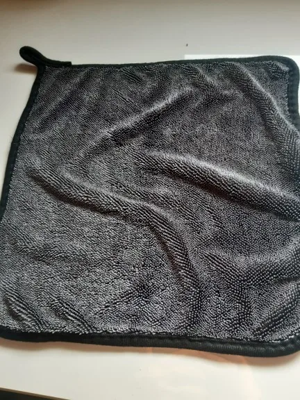 1pc Ultra-Absorbent Microfiber Cleaning Cloth - Soft, Durable & Quick-Dry Towel for Cars, Home, and Bathroom Use photo review