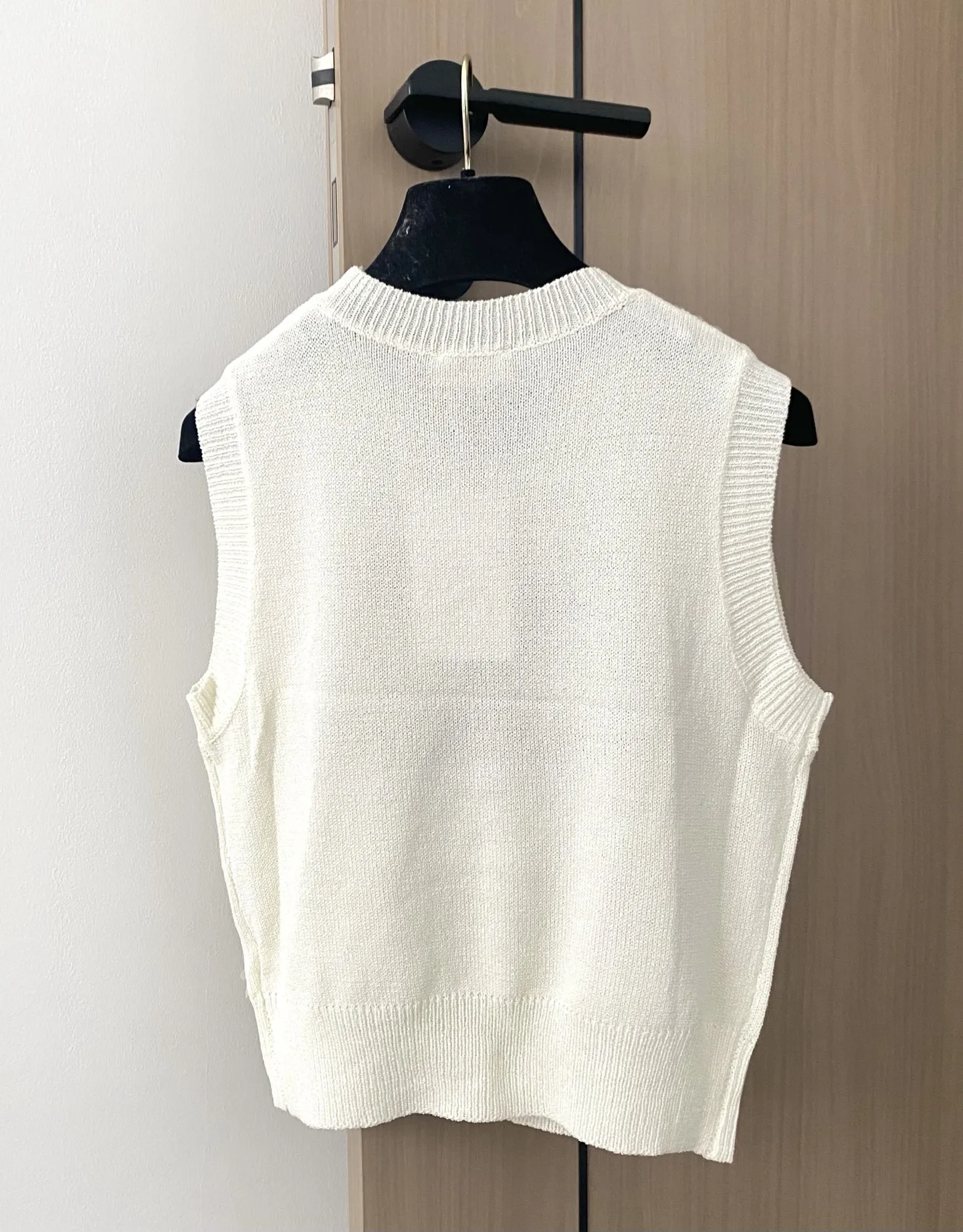 

2025 Spring/Summer New Women's Tank Top Elegant and Comfortable