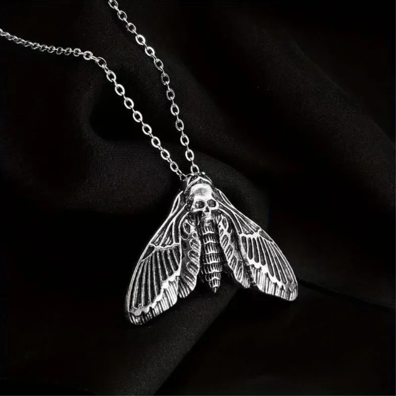 6Pcs Gothic Death Moth Necklace Set, Retro Silver Skull Moth Pendant Necklace Red Enamel Insect Pattern Aesthetic Jewelry
