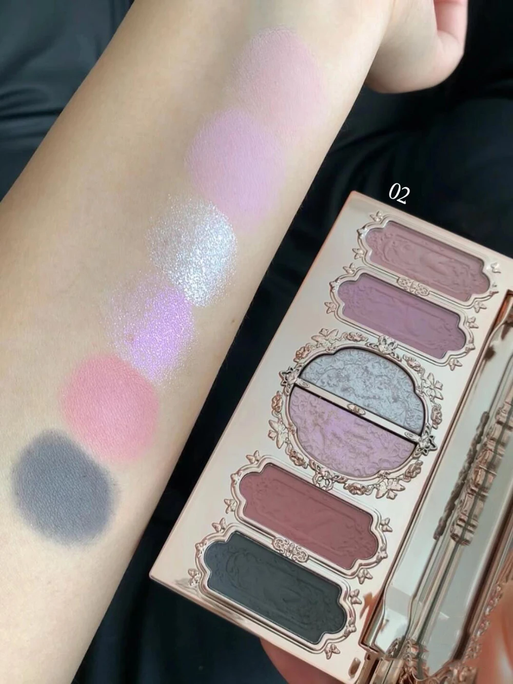 Paleta de Sombras Flower Knows Butterfly Cloud 6 Cores Matte e Brilhante Alta Pigmentação à Prova d'Água Maquiagem Estilo Kawaii Fairycore para Olhos Femininos