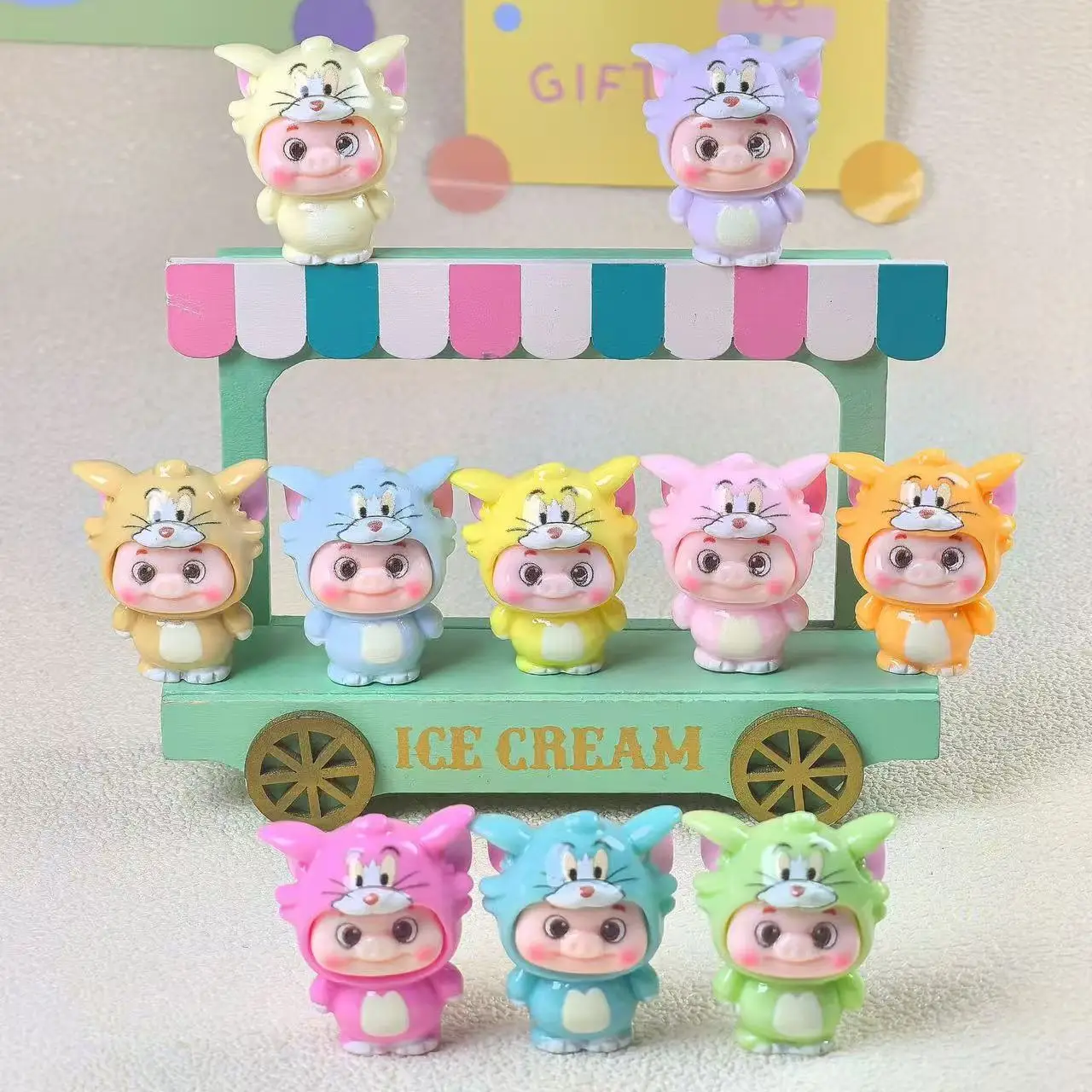 الكرتون القط وخنزير التماثيل DIY بها بنفسك الراتنج اكسسوارات زينة السيارات سلاسل المفاتيح العصرية اللعب حقيبة أعمى بالجملة لطيف Collectib