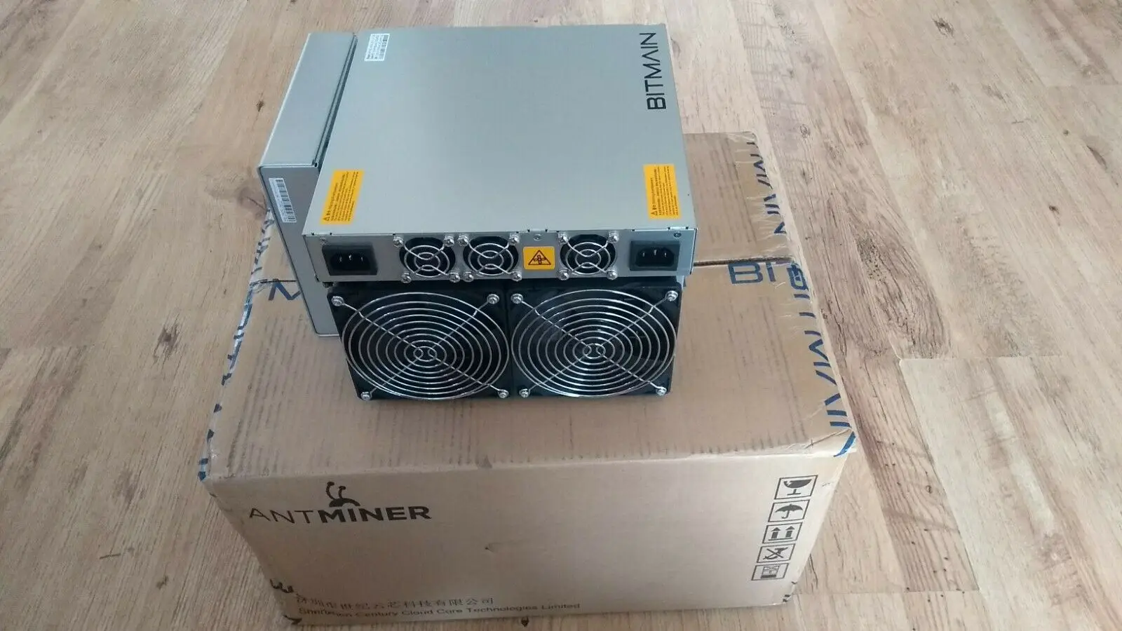 PURE NEW Original Antminer E11 9.5 GH/s ETC Mining Machine