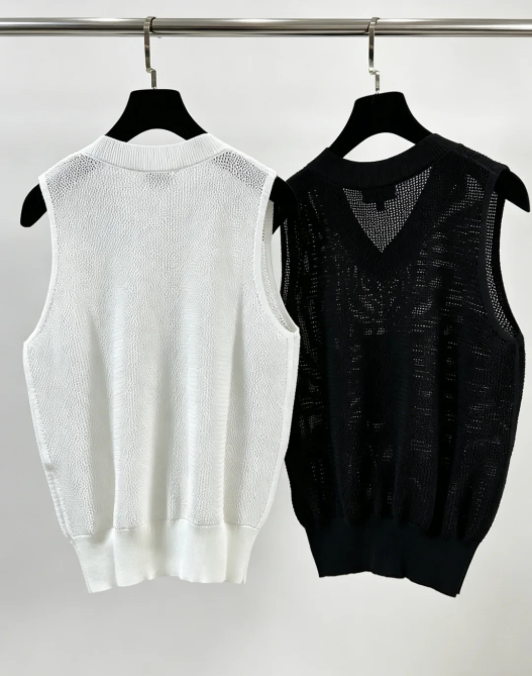 

Spring Women's High Quality Solid V-neck Hollow-Out Knitted Tank Vest KC001