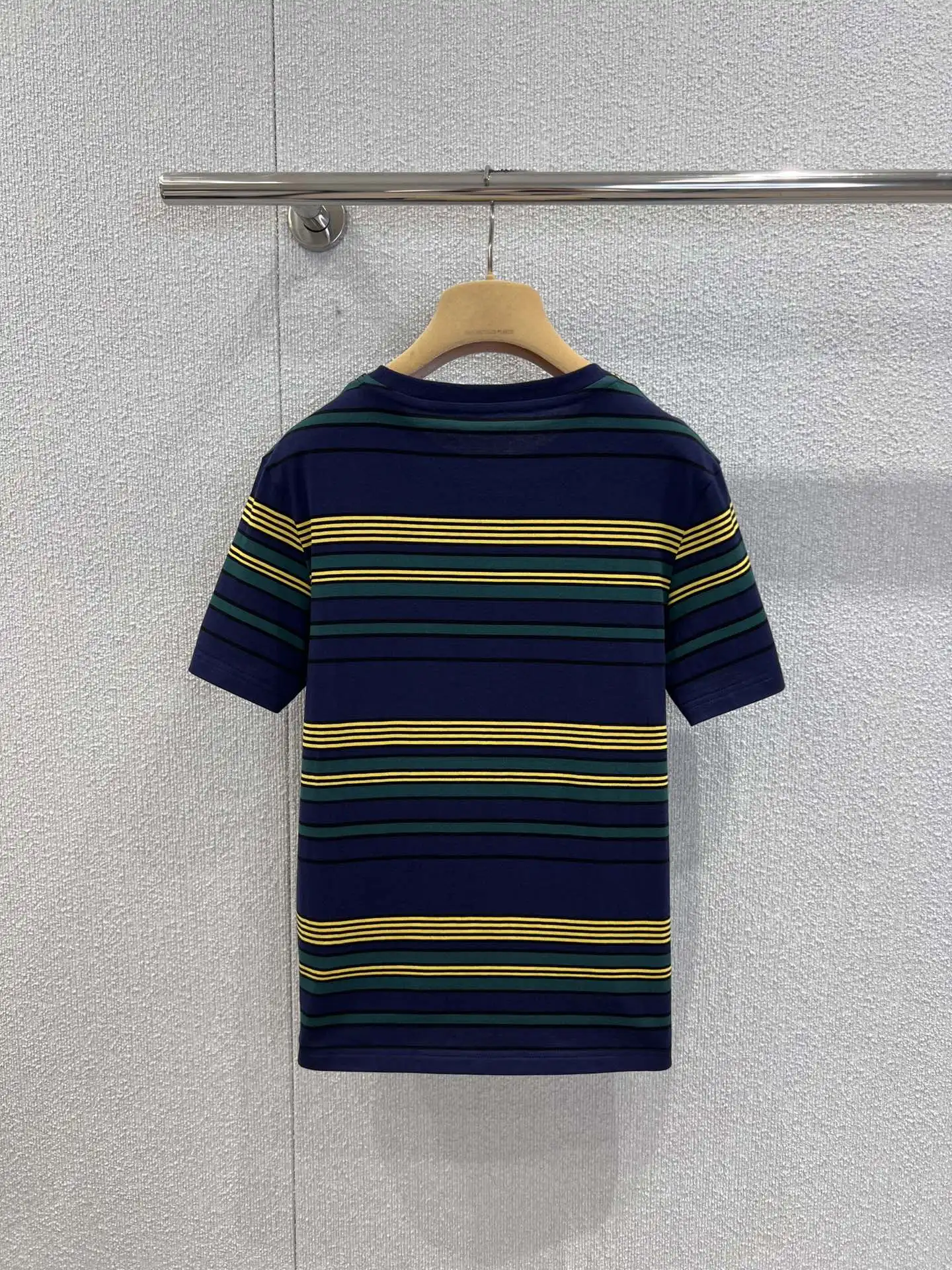 

2026 Spring New Product College Style Striped Round Neck Short Sleeve T-shirt Cotton Fabric 546