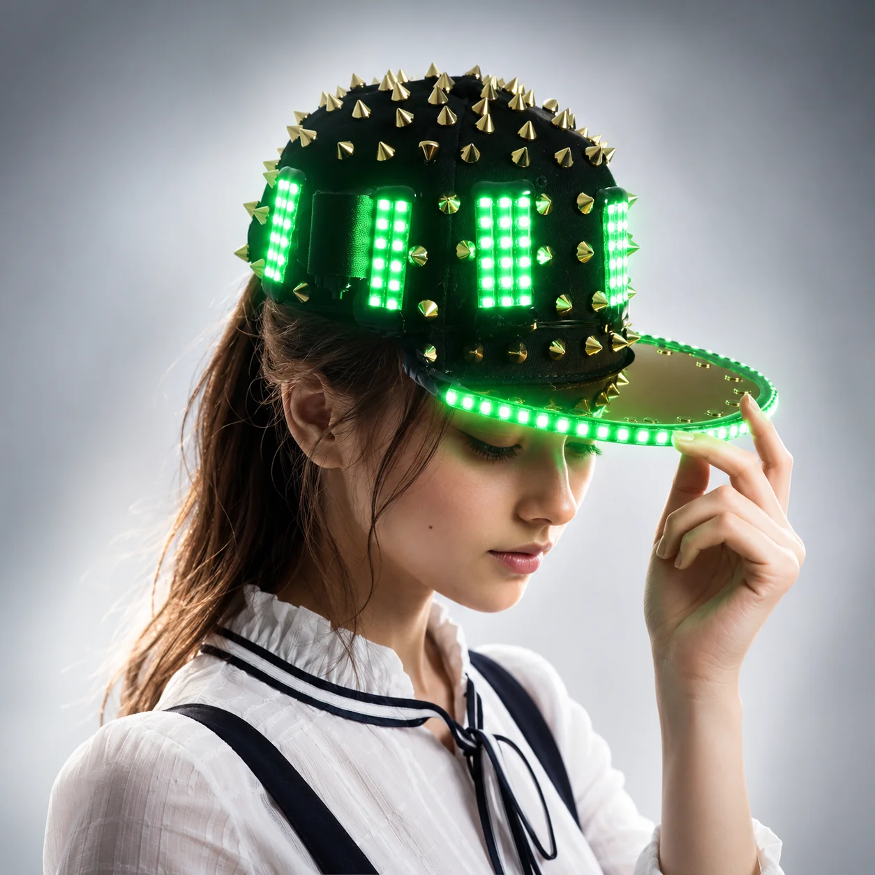 ユニセックスパンクハリネズミロックリベットキャップ最新のユニ - Street Fashion Events のレビューと価格