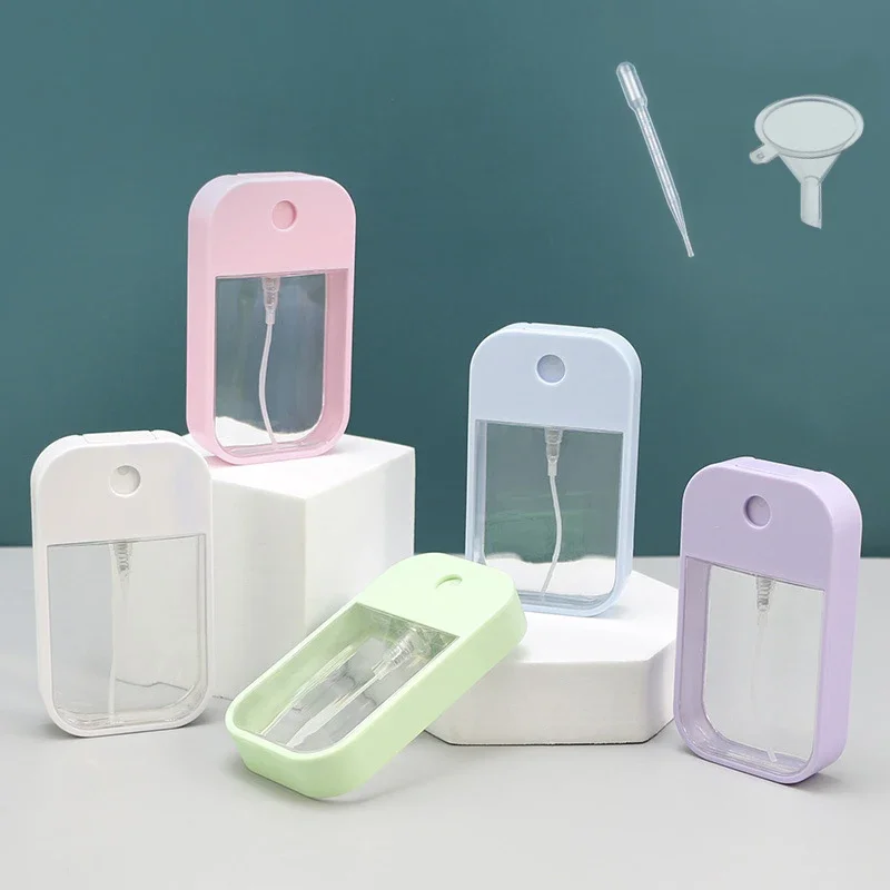 Flacon pulvérisateur coloré portatif de voyage de parfum encadré cardé de 45 ml