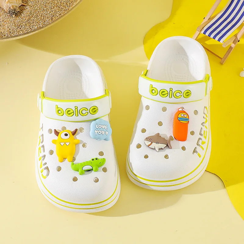 Children Clogs Beach EVA Lightweight Home Slippers Outdoor Summer Non-Slip Garden Shoes Cartoon Hole Shoes Girl and Boy Scandals