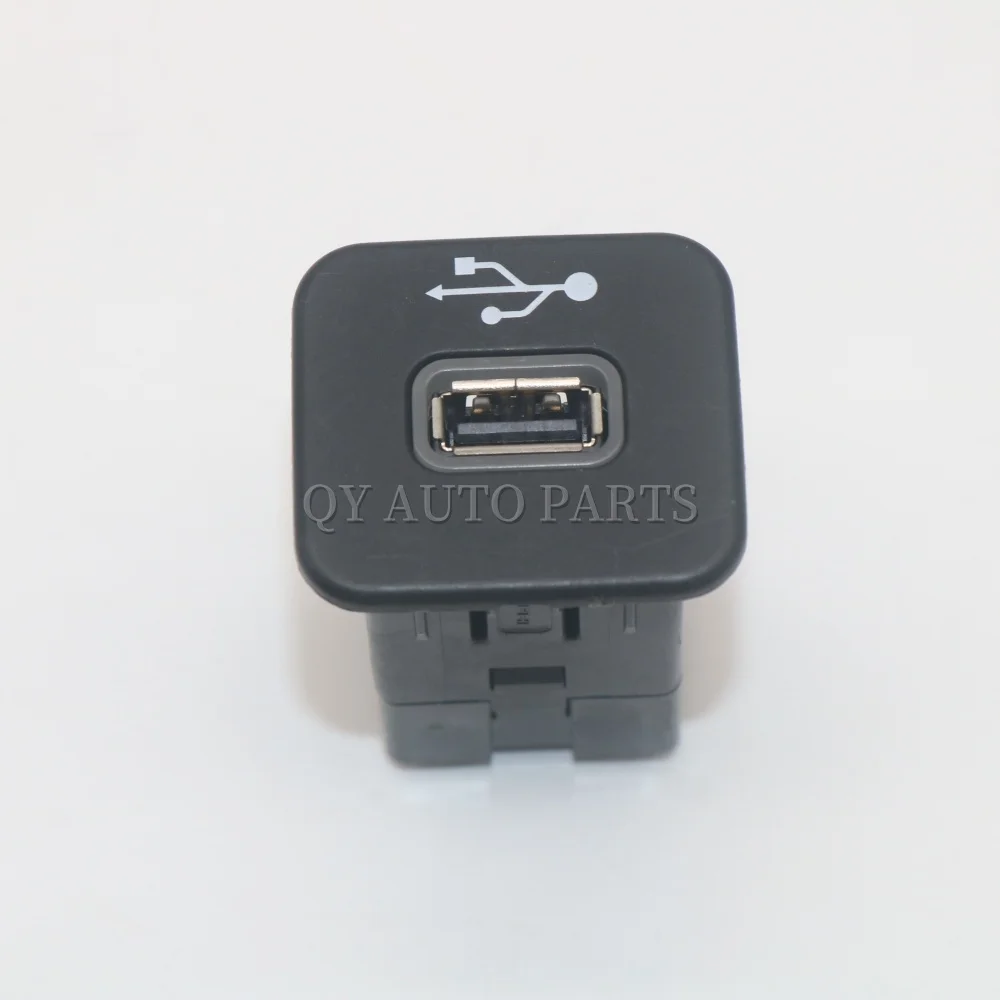 

735600659 5UV99LXHAA Center Console USB Adapter Charging Port for Jeep Renegade Compass 1.3L 2.4L 2015-2023