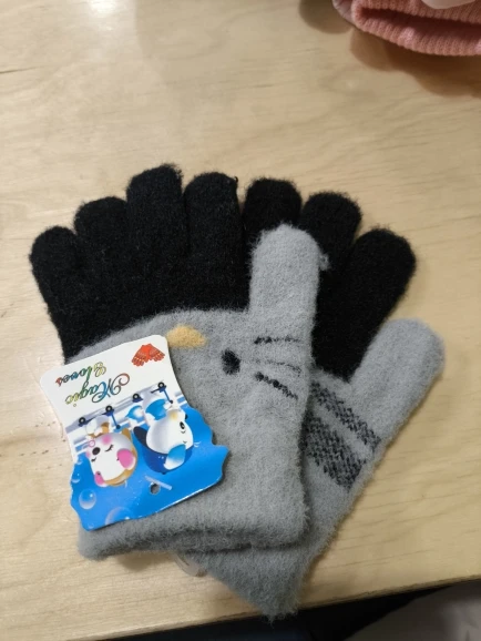 Winter Warm Woolen Gloves for 4-10 Years Old Cute Cartoon Cat Fingers Children's Color Block Gloves photo review