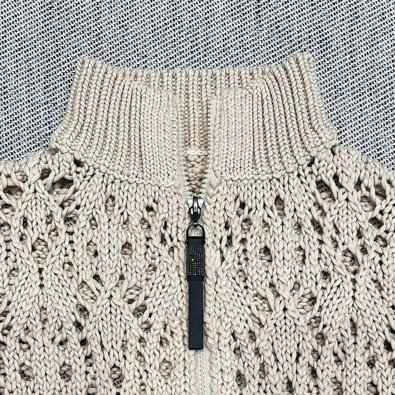 Elegant beading decorated high collar crochet zip cardigan