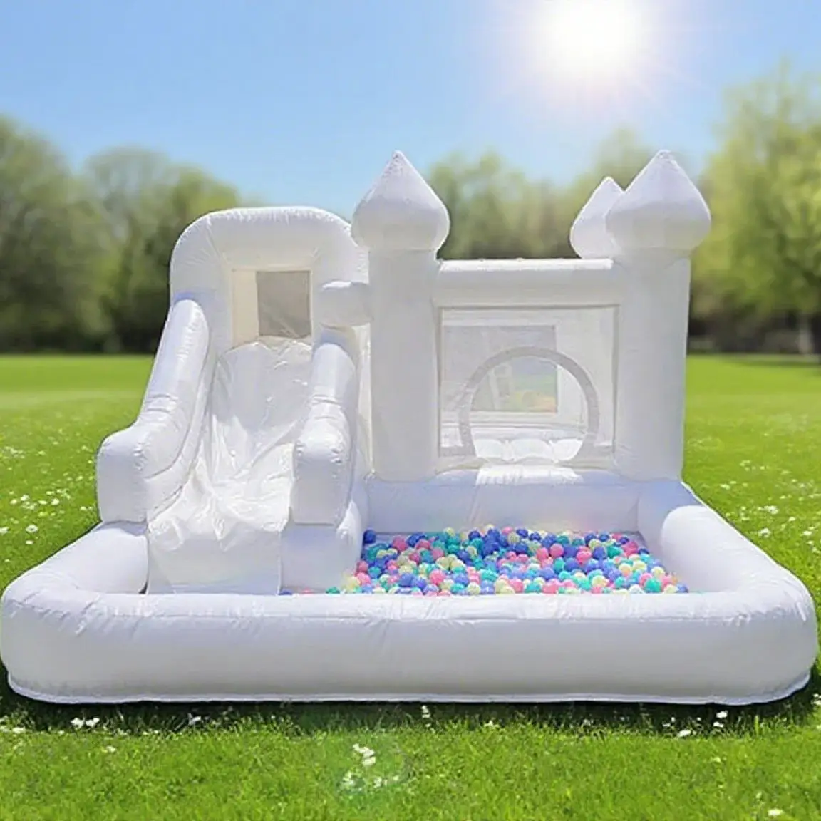 

Outdoor White PVC Inflatable Bounce House – Kids’ Bouncy Castle with Blower for Children’s Birthday & Wedding Parties