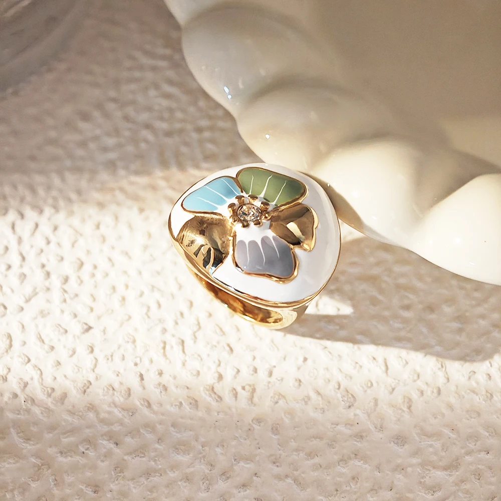 JinYve Vintage Flower Glaze Stainless Steel Chunky Ring For Women\'s Fashion Jewelry Retro 14K Gold Plated Ring Cute Accessories
