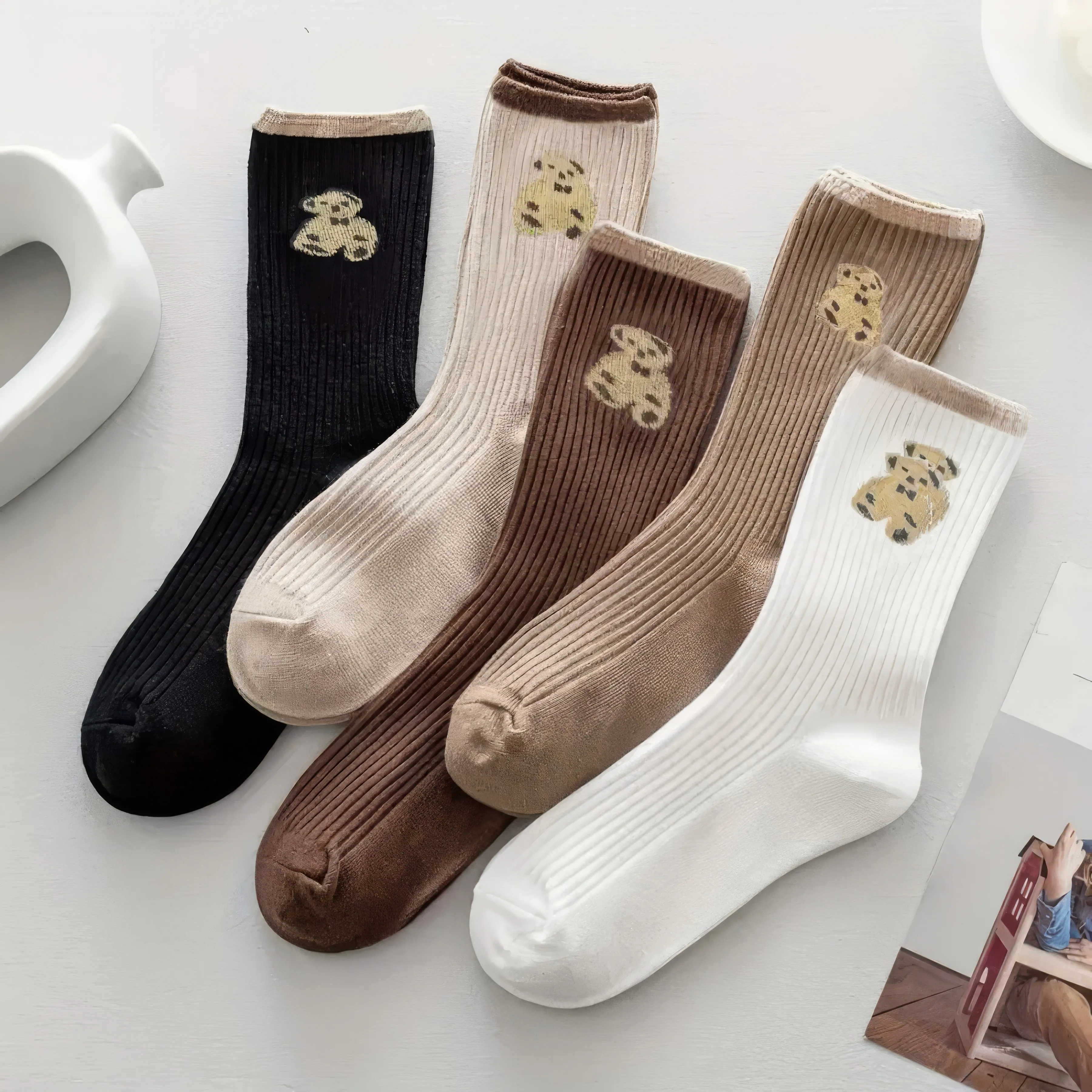 

5 Pairs of Cartoon Teddy Bear Pattern Socks, Soft Material, Casual and Sporty Style, Suitable for Outdoor Daily Wear