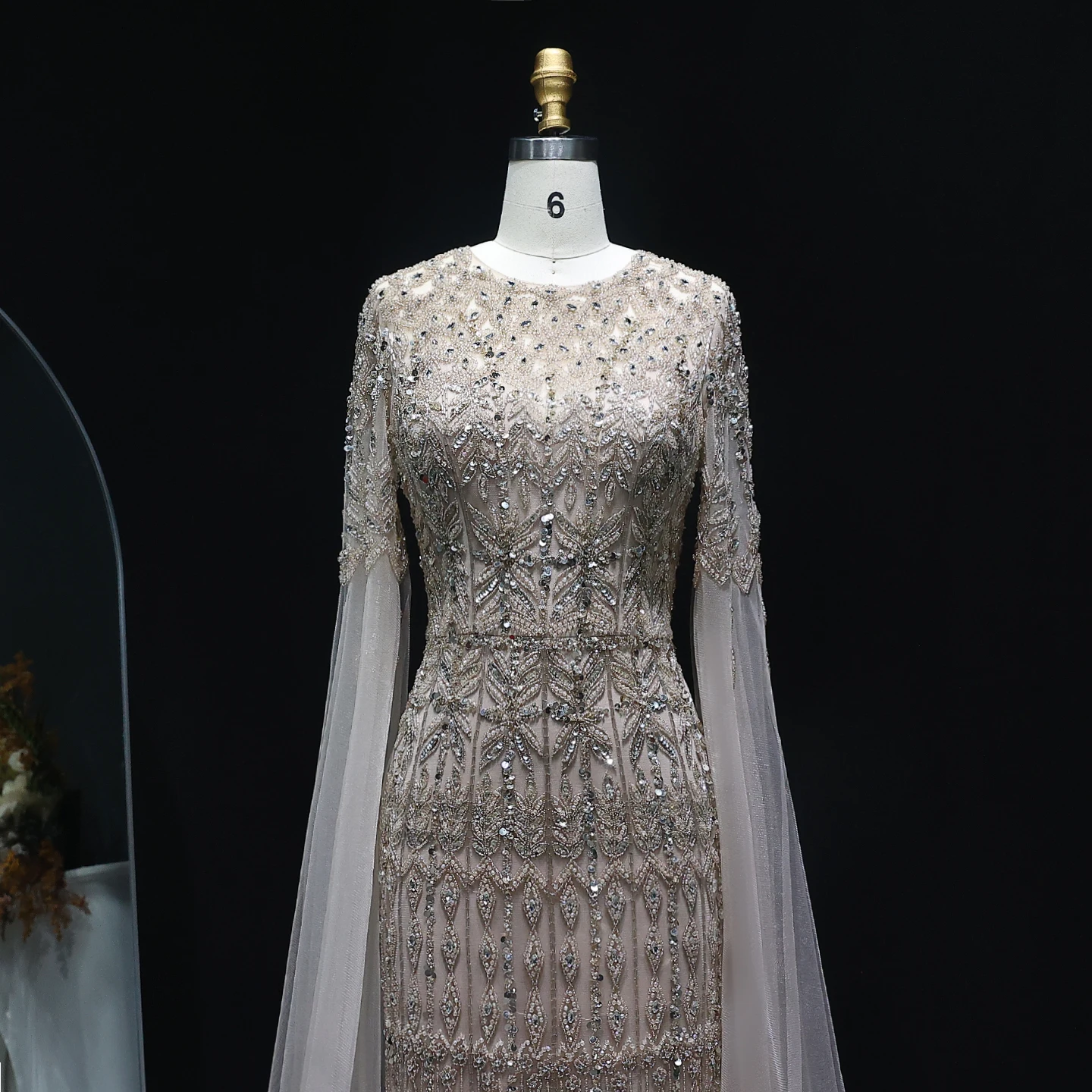Sharon Said Luxuriöses Dubai Champagner Meerjungfrauen-Abendkleid mit Cape-Ärmeln Arabisches Formelles Hochzeits-Party-Ballkleid SS044 Maßanfertigung – Detail 6