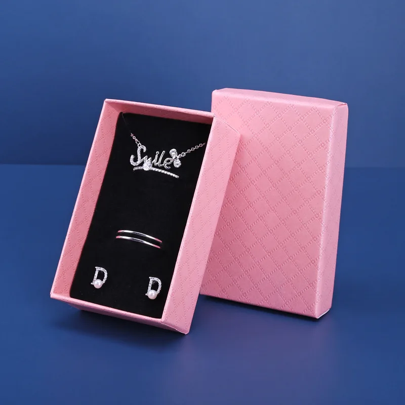 10 Stück 8 x 5 x 2,5 cm Papier-Schmuck-Organizer-Box für Halskette, Ring, Ohrringe, Verpackung, Geschenkboxen, Display mit schwarzem Schwamm – Detail 2