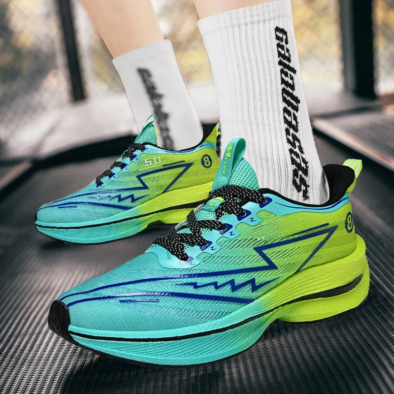 Nowe męskie trampki Racing Carbon Plate Sportowe buty do biegania Lekkie antypoślizgowe profesjonalne buty treningowe do lekkoatletyki Buty do tenisa — zdjęcie 2
