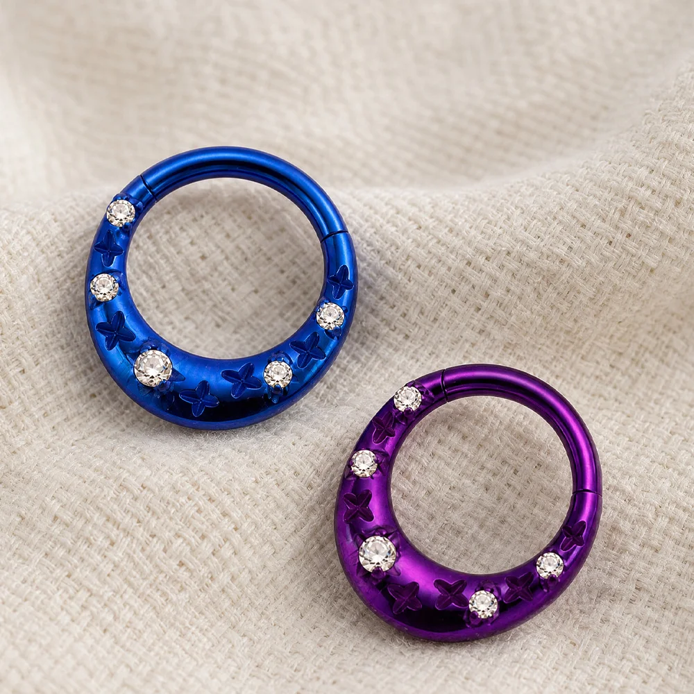 ASTM F136 Titan Mondform Facettierter Edelsteinring Eloxiert Modischer Körperschmuck Tragus Helix Nasenpiercing Ring – Detail 4