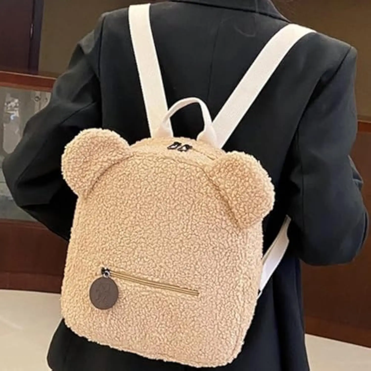حقيبة أطفال من القطيفة على شكل دمية دب هدايا للأطفال حقيبة ظهر عصرية برسوم كرتونية شعبية للأطفال حقيبة ظهر عصرية للترفيه على شكل دب صغير للأذن