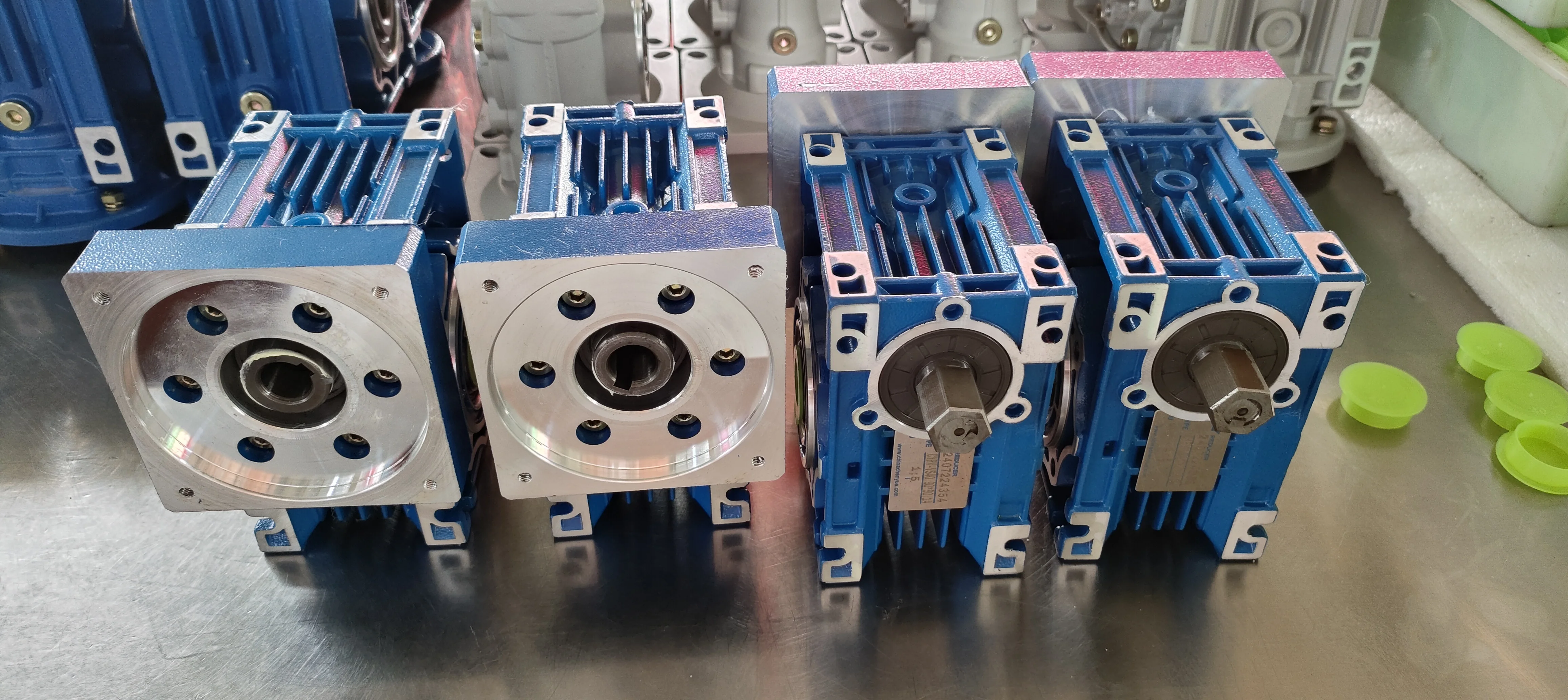 CHENYUE Worm Gearbox Worm Gear Reducer NMRW90-VS CYRW 90-VS Input 19/24/28mm Output 35mm Ratio 5:1/100:1Free Maintenance