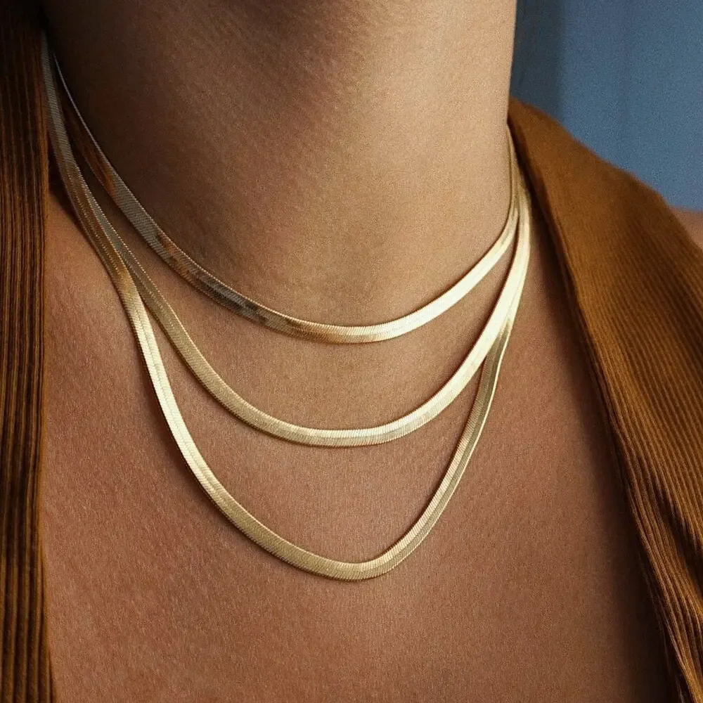 Bez matowienia stal nierdzewna 18K pozłacana krótki łańcuszek w jodełkę Choker naszyjniki dla kobiet minimalistyczny złoty łańcuszek naszyjnik — zdjęcie 2
