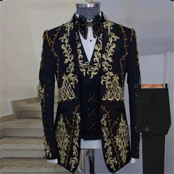 Gold Metal Embellished Men Suits Appliques Lace Groom Wedding Tuxedos 3 Pieces Sets Dinner Prom Blazers Terno Masculino Completo