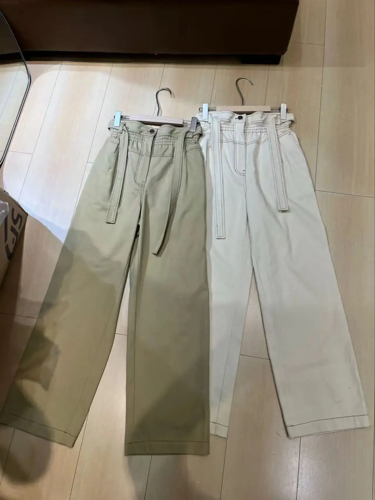 

Повседневные джинсовые хлопковые брюки ранней весны с поясом