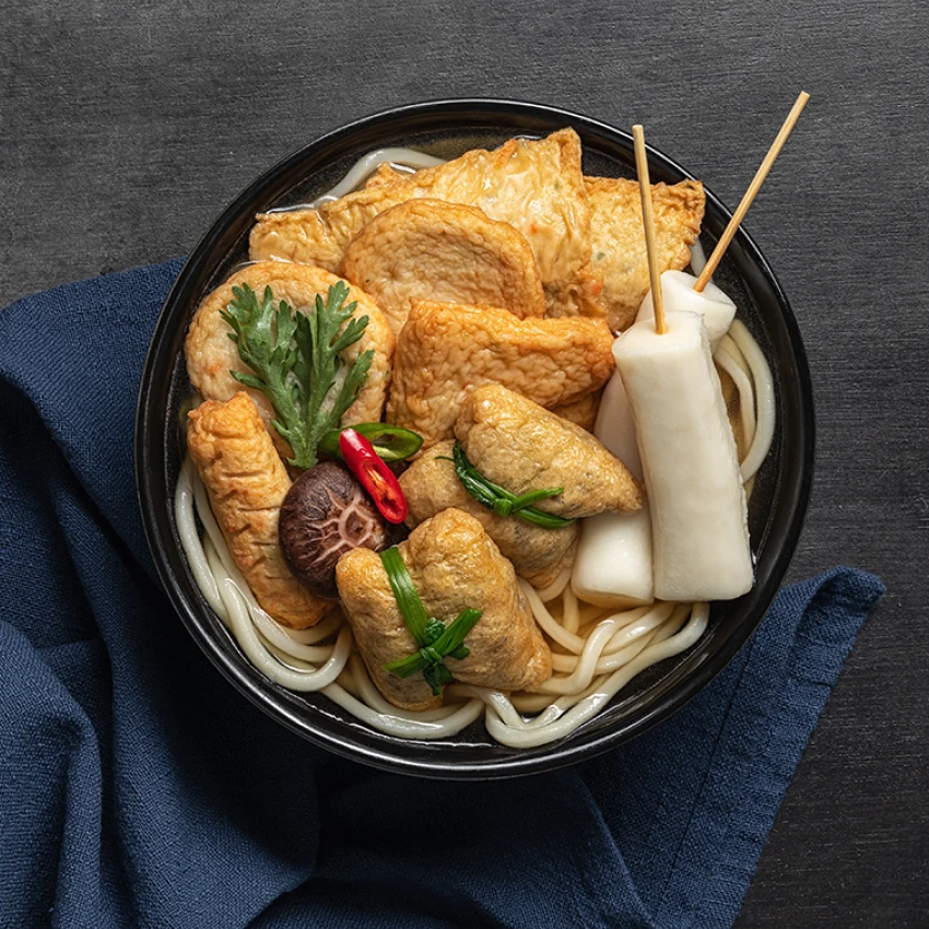 뜨끈한 국물! 프리미엄 유부어묵우동전골 2인분 아이들도 먹을수 있는