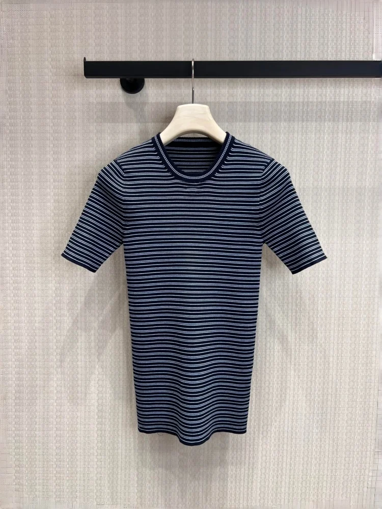 

Summer Women's Short Sleeved T-shirt Round Neck Contrasting Stripes Slim Fit Elastic Knitted Top