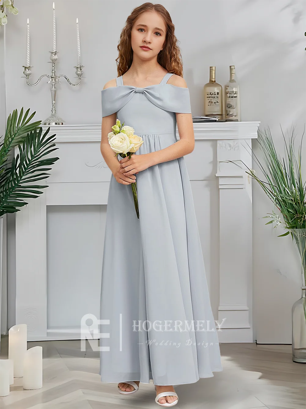 天体のアイスコールドショルダージュニアブライドメイドドレスフロストサファイアフラワーガールドレスAラインシフォン床長さの冬のガラ