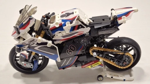 Adult Classic 1:8 Motorbike High-Tech Model Building Blocks Set Unique Motorcycle Bricks Toy Gift for Vehicle Enthusiasts photo review