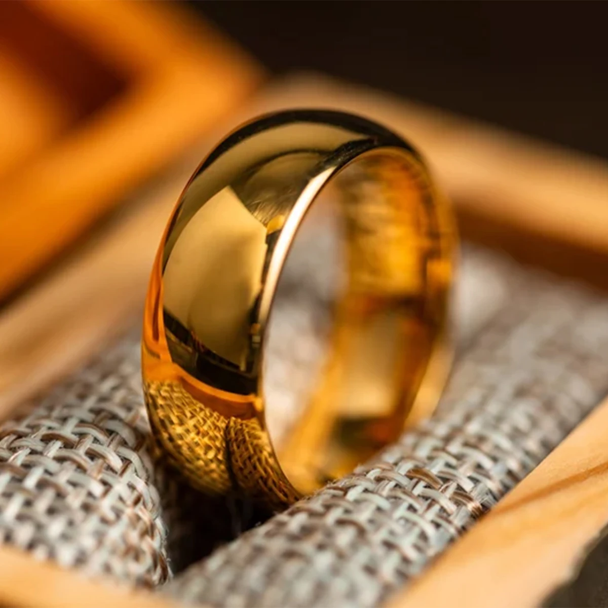 Tungsten Carbide Ring for Man Anillos Bague Homme Pareja De Compromiso Fashion Jewelry Wedding Bands Custom Engagement Rings