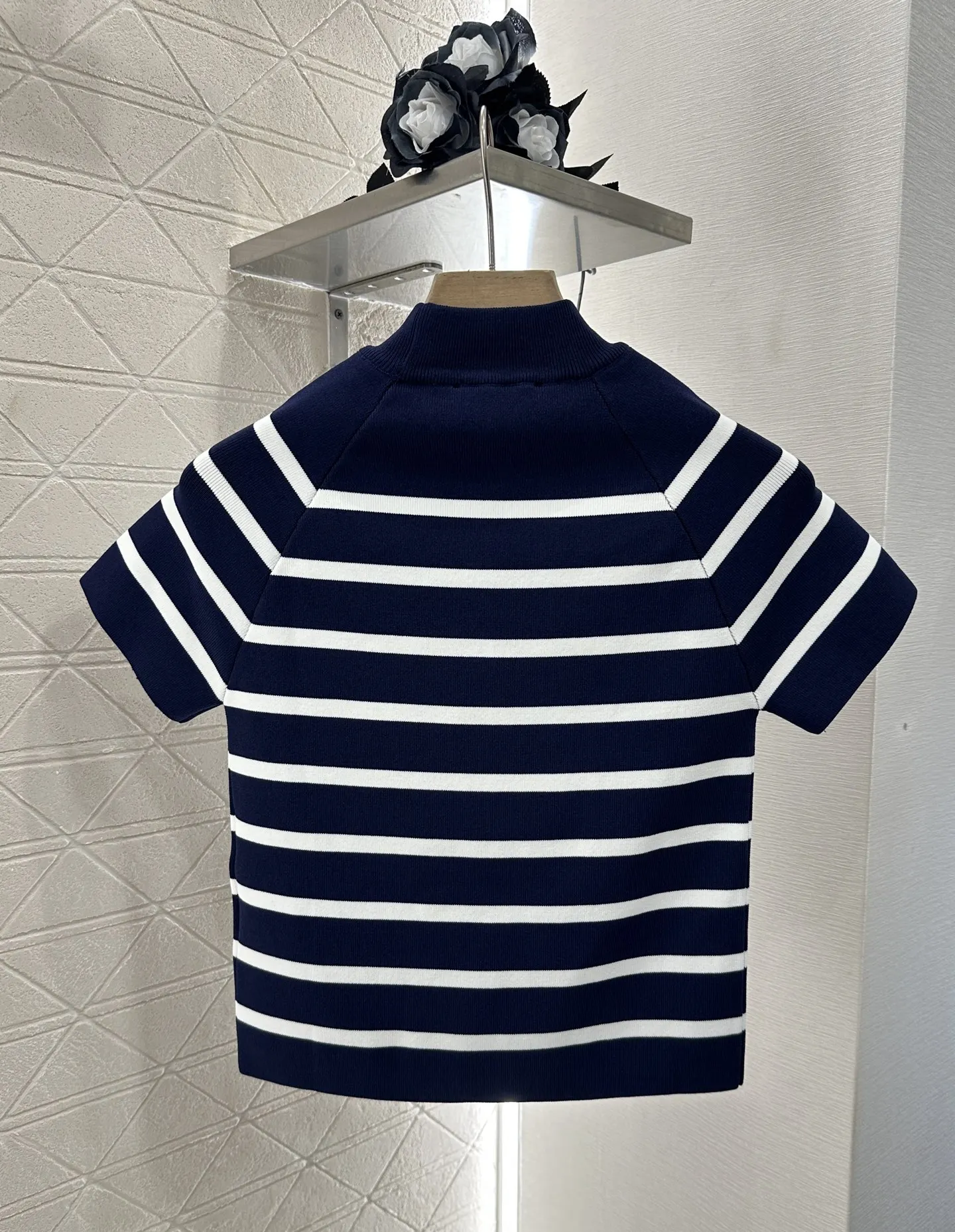 

2025 New Sweater High Collar Short-sleeved Viscose Striped Pullover Fashionable Versatile Slimming Figure-hugging