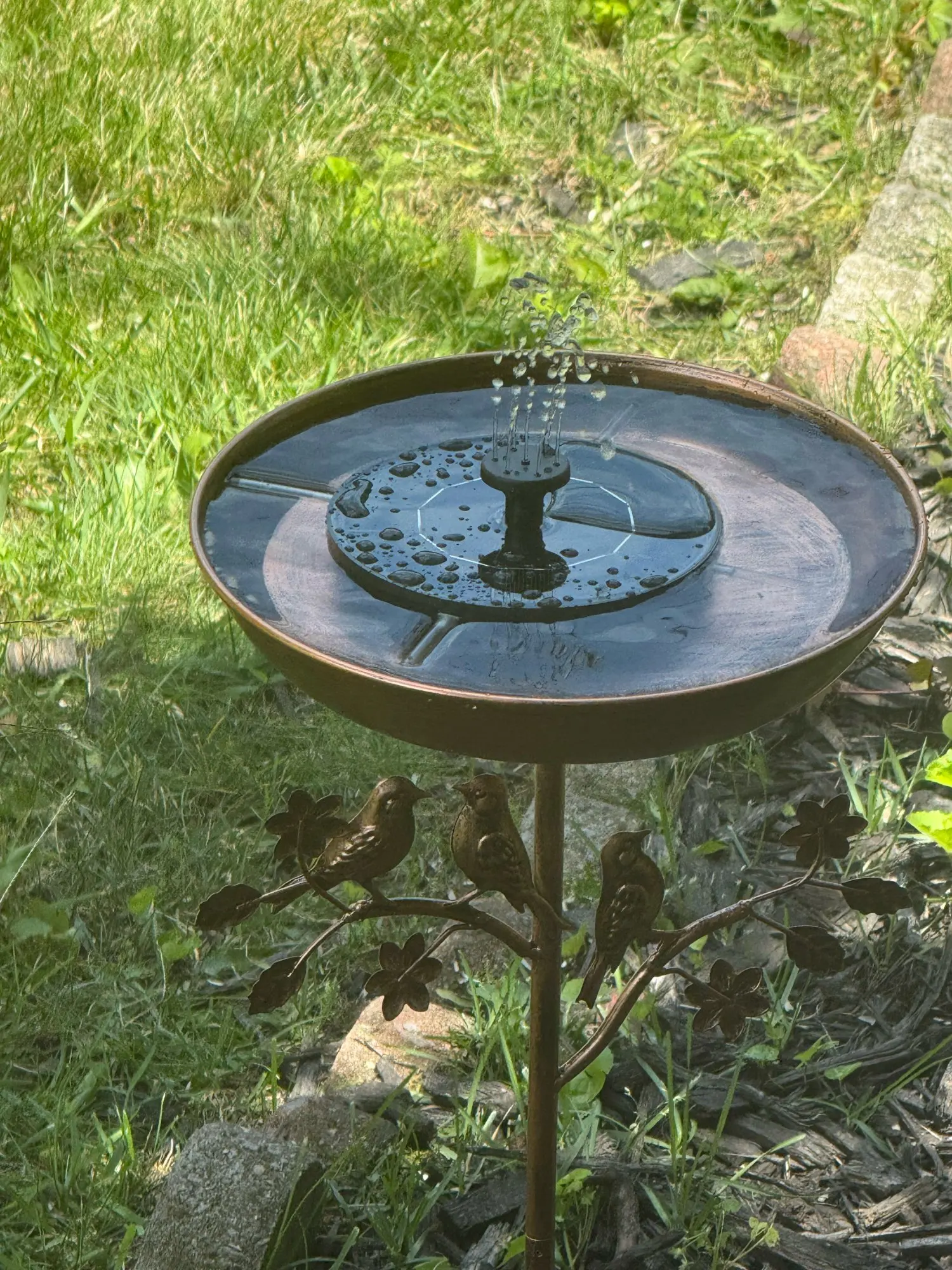Garden Birdbath Sturdy Iron Outdoor Bird Bath for Outside Vintage Standing Birdbath Bowl for Outdoor Garden Patio Yard photo review