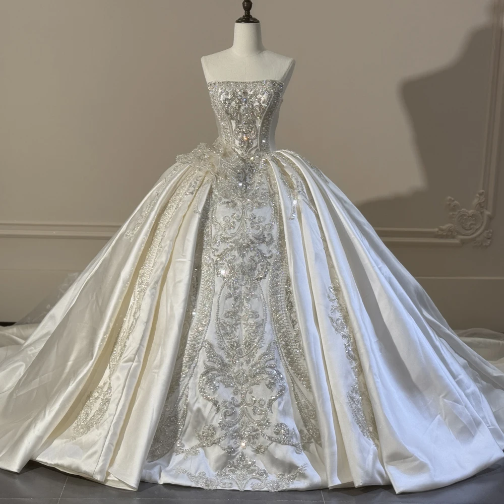 Elegantes Satin-Kristall-Brautkleid Trägerlos Ärmellos mit Perlen und Spitze Ballkleid Hochzeitskleid
