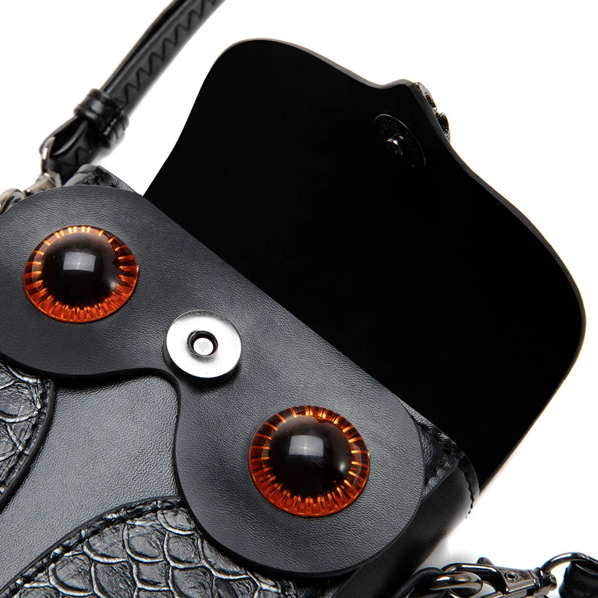 Chic Vintage Owl Shaped Women\'s Shoulder Bag PU Flip Women\'s Steampunk Owl Crossbody Small Bag with Adjustable Shoulder Strap