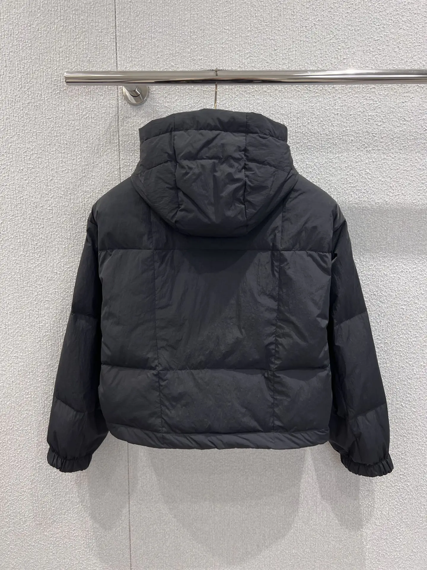 

2025 Autumn And Winter New Woman Clothe Waist Hooded Lightweight Fluffy Down Hem Hidden Adjustable Drawstring Coat