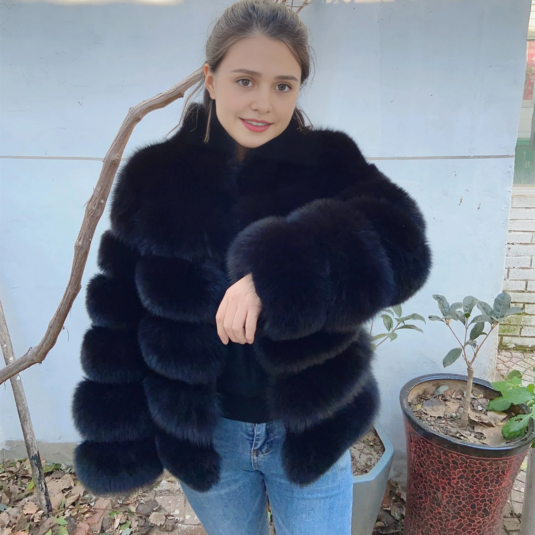 QUEENTINA Winter New Women\'s Cold Real Fox Fur Coat With Collar Especially Overcoat Leather Female Natural Plus Size 2023 Luxury