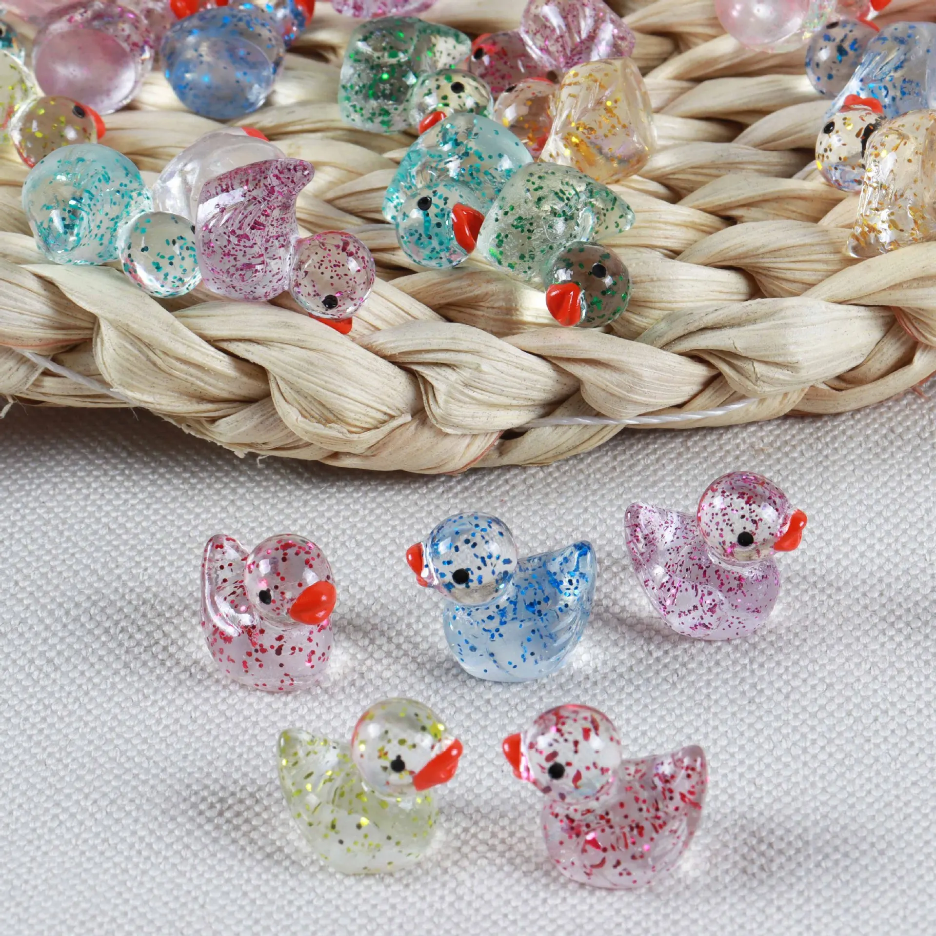 DW58 Fun Mini Cute Glitter Miniature Resin Duck Mini Tiny Ducks for DIY Garden Micro Landscape Aquarium Dollhouse Bead Decor