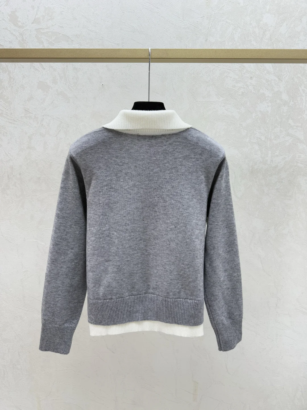 

25 Autumn/Winter New Product Fashionable Women's Wear Collar Long Sleeve Color blocked Knitted Hoodie Temperament Sweater