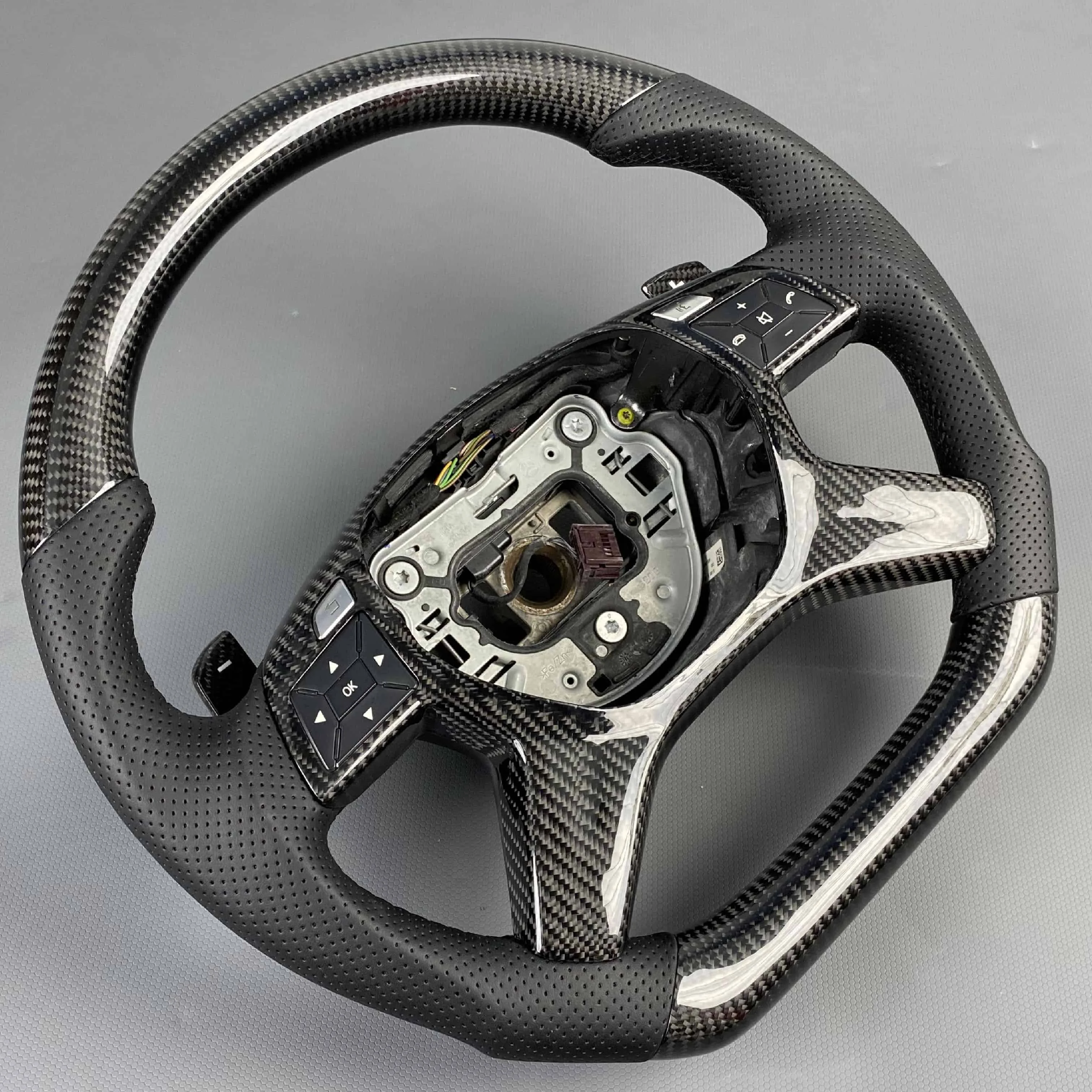 Carbon Fiber Customized Steering Wheel for Mercedes G CLK E CLS SL Class W209 W211 W219 W463 R230 2009 2010 2011 2012 2013