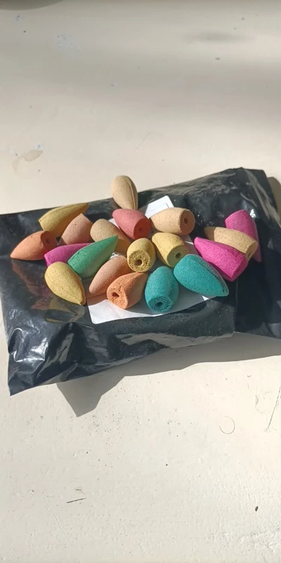 50Pcs Natural Backflow Incense Cones - Various Scents, Including Lavender, Sandalwood, Jasmine, Rose, Etc. for Indoor Yoga, Outdoor Camping, and Are Perfect for Waterfall Incense Burners, for House Cleaning, Yoga, Tea Rooms, Home or Office Use photo review