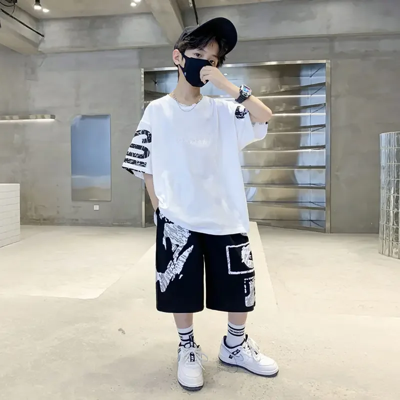 Jungen Sommer trend ige Casual Sports 2 stücke T-Shirts Hosen Anzüge 3-14 Jahre Teenager Hip Hop Stil Mode Outfits Kleidung Sets