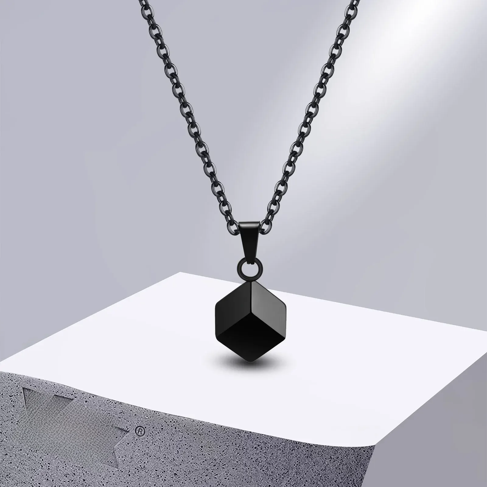 Vnox Fashion 3D kwadratowe naszyjniki z urną dla kobiet mężczyzn, błyszcząca stal nierdzewna minimalistyczna geometryczna kostka wisiorek kołnierz biżuteria — zdjęcie 2