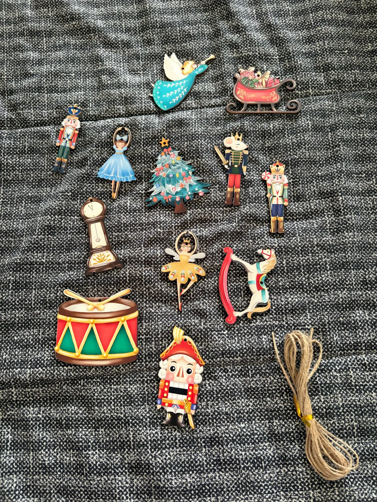 12Pcs/set Nutcracker Puppet Christmas Tree Pendant Wooden Nutcracker Soldier Hanging Pendant Noel New Year Party Home Decoration photo review