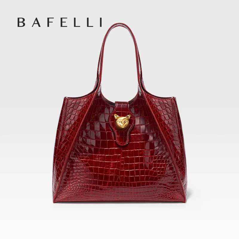 New 2026 Light Luxury Crocodile Pattern Genuine Leather Women\'s Messenger Bag Commuter Versatile Large Capacity Handbag