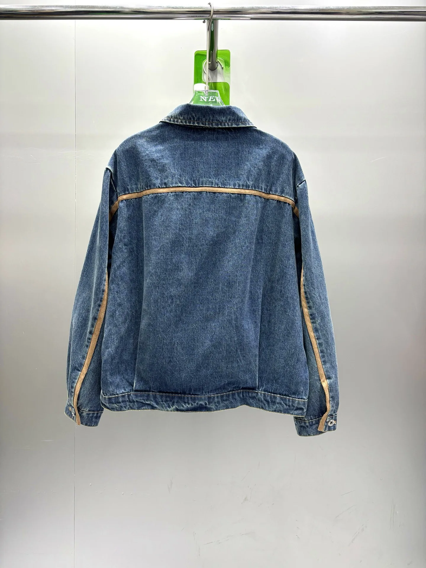

2025 Autumn Early Autumn New Style Leather-Polished Denim Jacket 5D12
