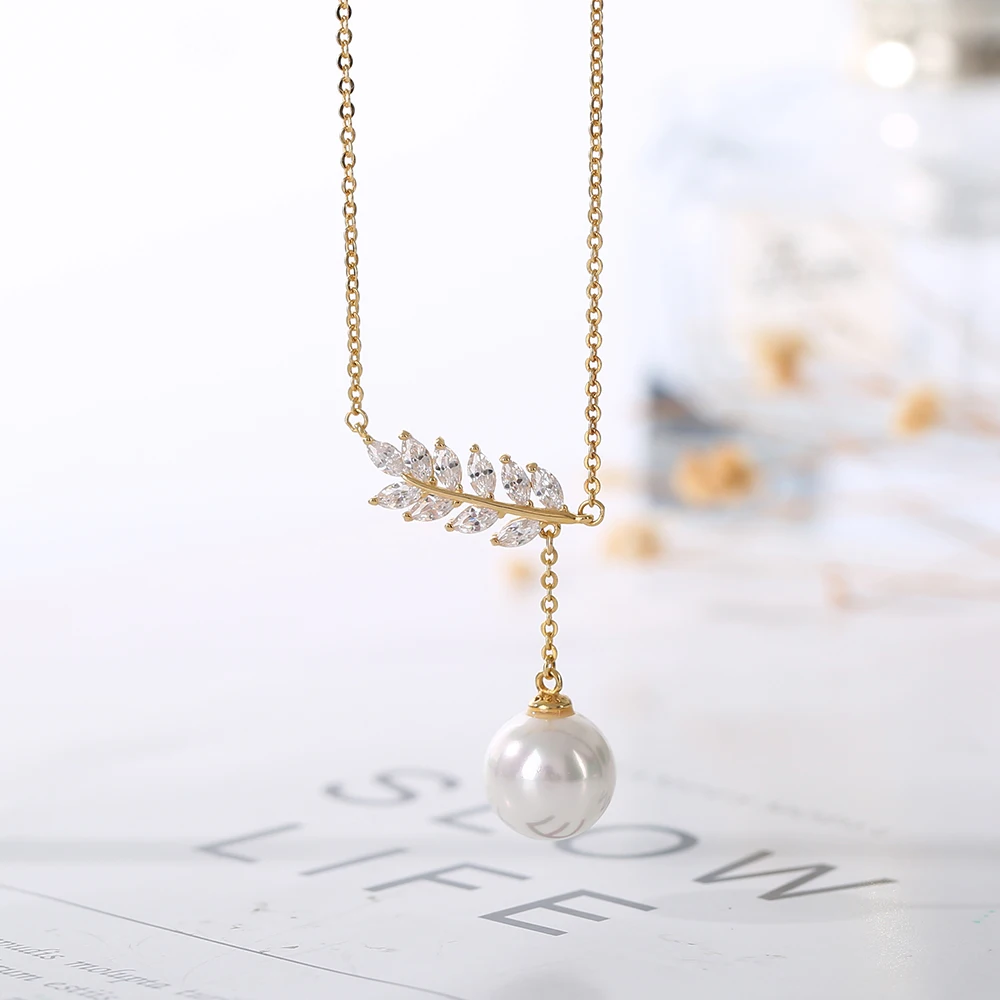 

Elegant Delicate Gold Feather Pendant Neck Chain Inlaid Pearl Sterling Silver Necklace Girls High End Birthday Gift Jewelry