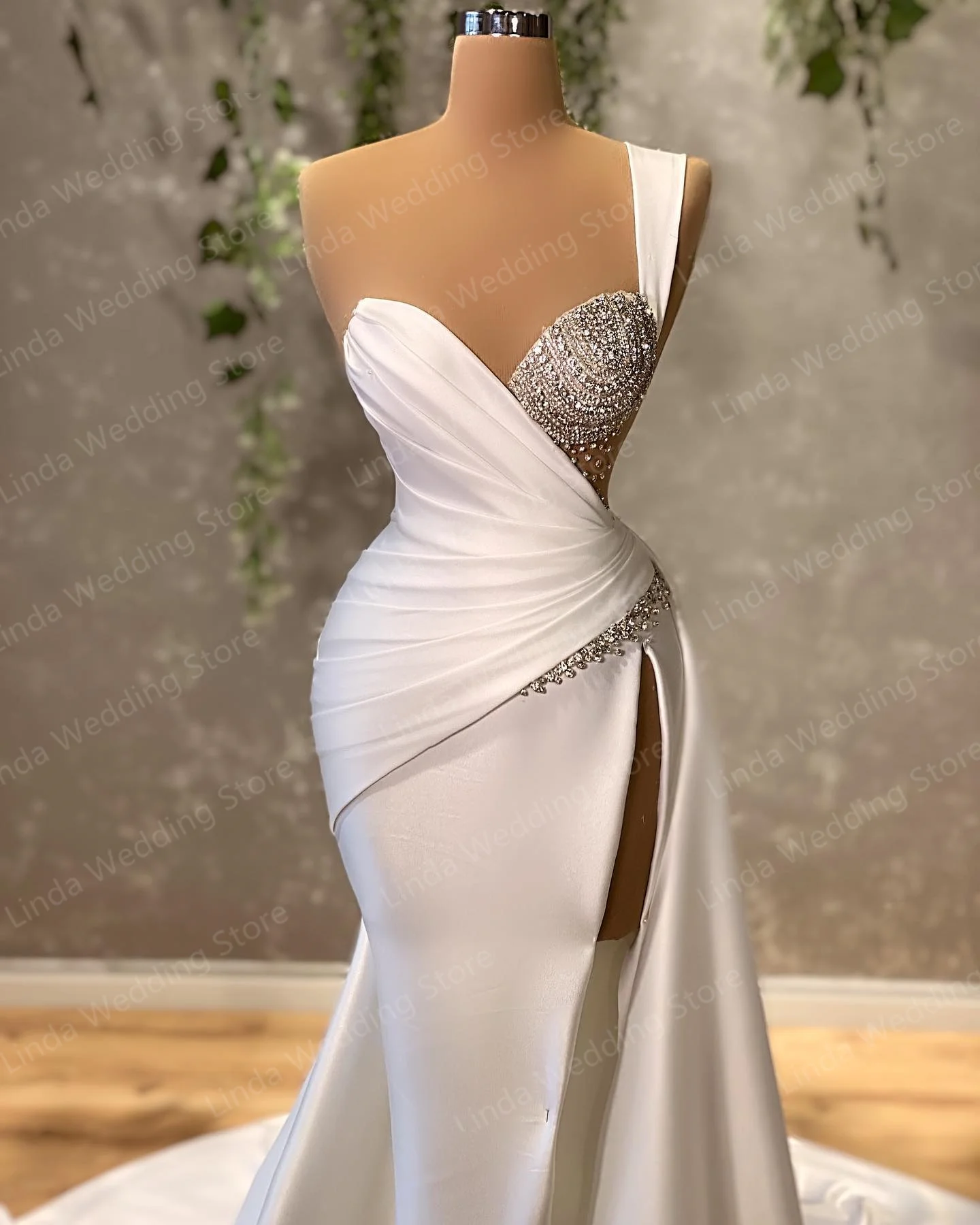 One Shoulder Mermaid Prom Dresses Beading Side Split Elegant Women Gowns Sweep Train Satin Formal Evening Dress