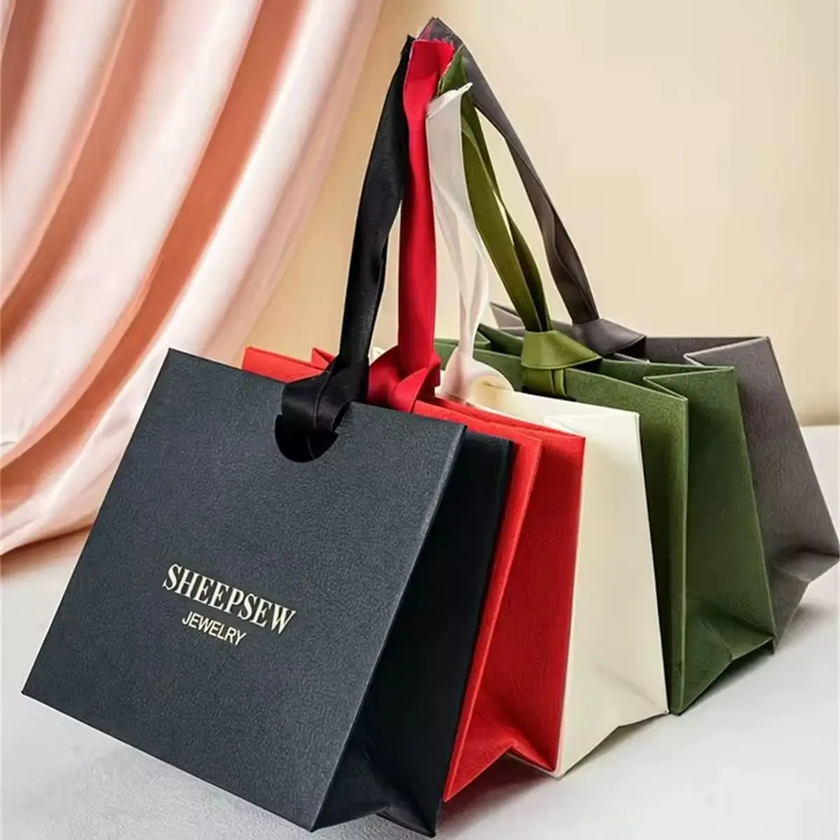 

SHEEPSEW High quality custom logo luxury gift bag handbag packaging design retail shopping bag ribbon handle