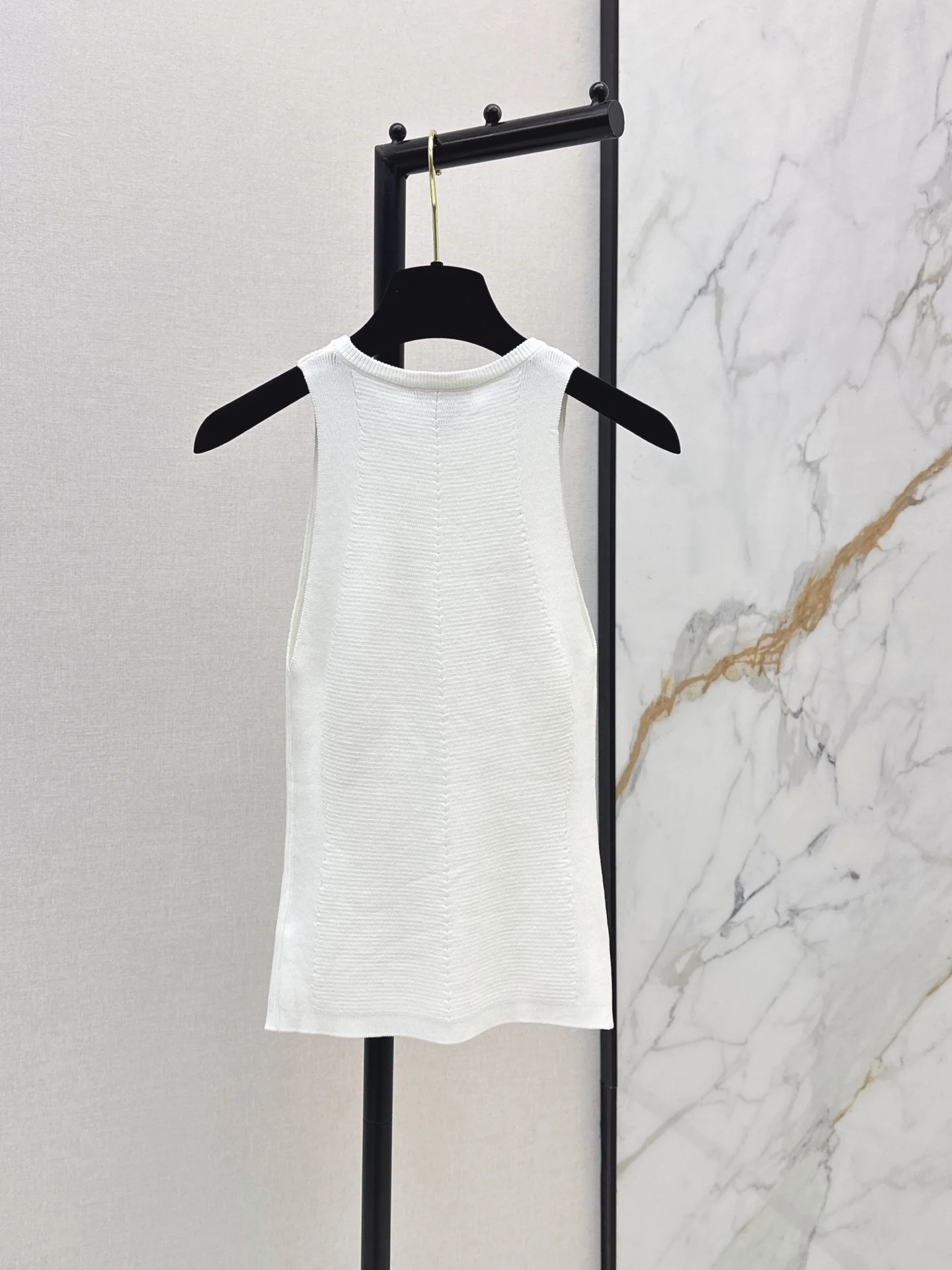 

2026 Summer New Style Women's Clothing - Soft, Fashionable, Simple and Comfortable Knitted Back Cover